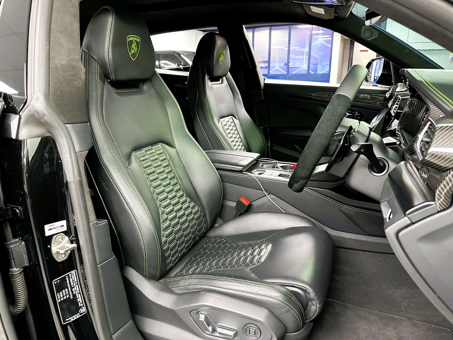 Used Lamborghini Urus 2021 for sale - 77477842: Photo 13