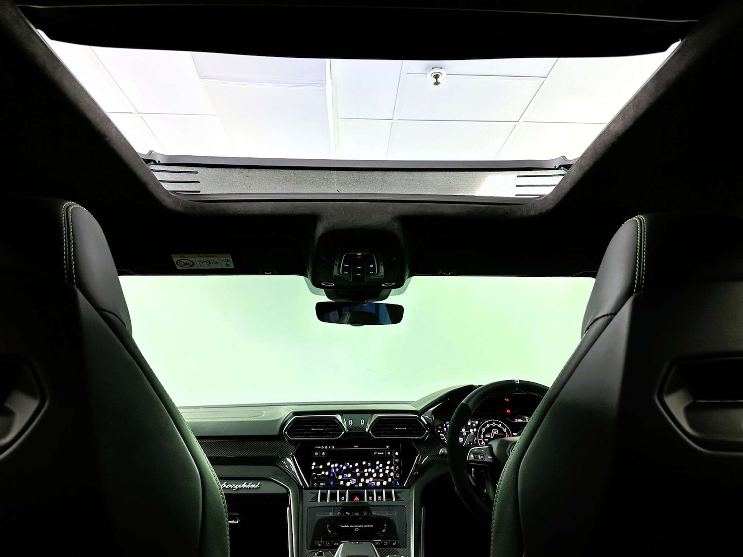 Used Lamborghini Urus 2021 for sale - 77477842: Photo 17