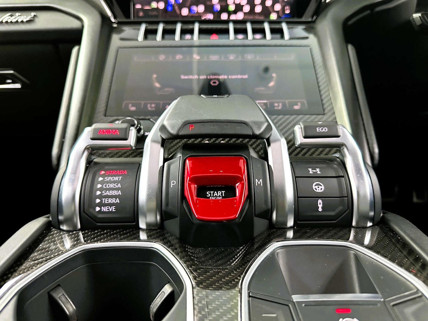 Used Lamborghini Urus 2021 for sale - 77477842: Photo 30