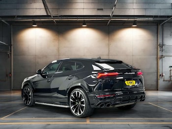 Used Lamborghini Urus 2021 for sale - 77477842: Photo
