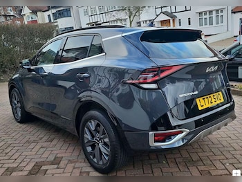 Used Kia Sportage 2022 for sale - 77911315: Photo