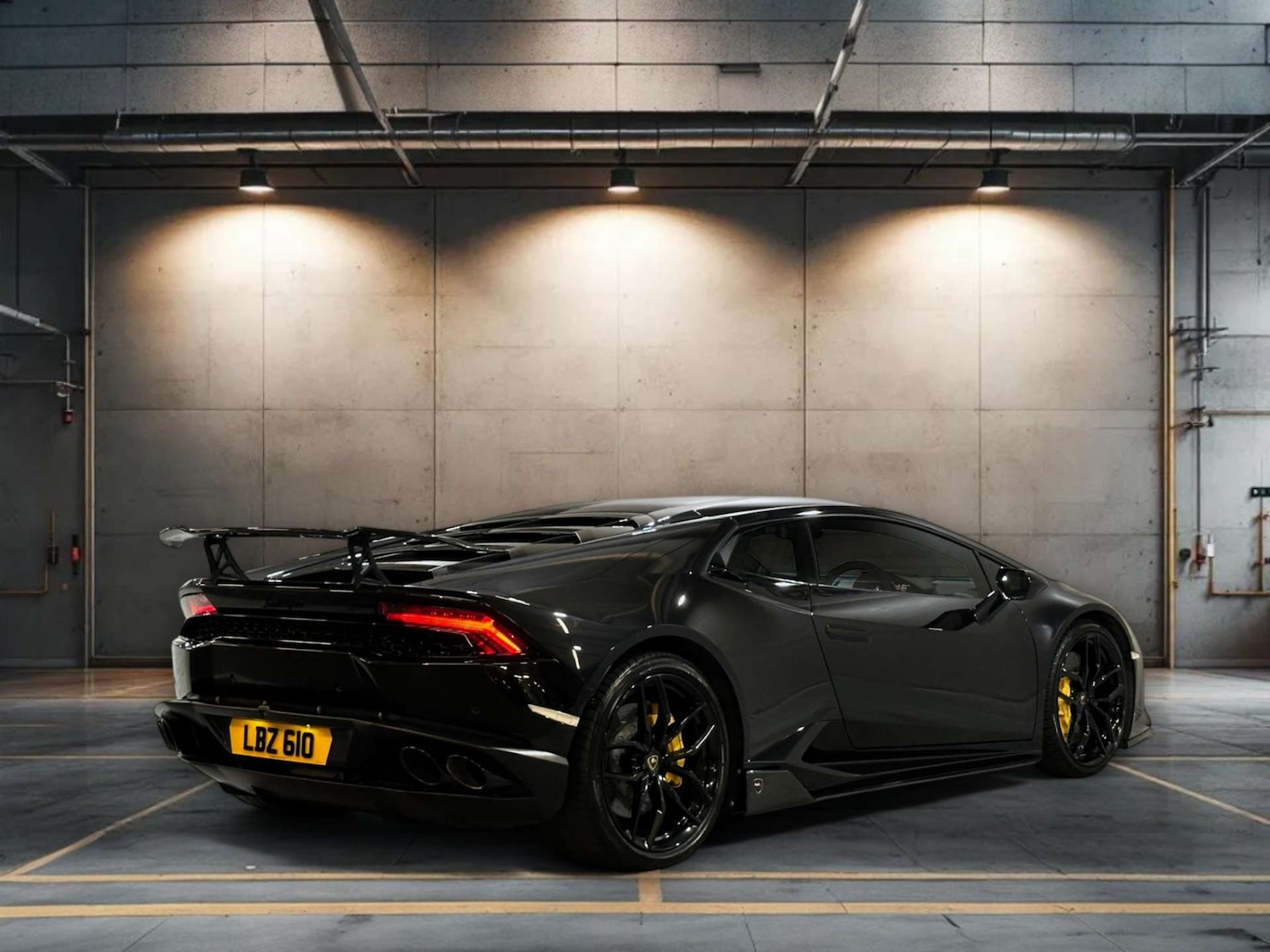 Used Lamborghini Huracan 2014 for sale - 76830179: Photo 4