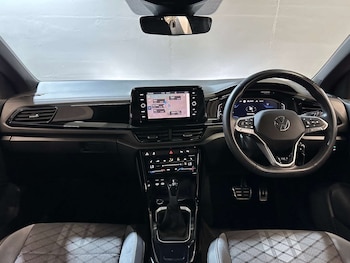 Used Volkswagen T-Roc 2024 for sale - 79283747: Photo