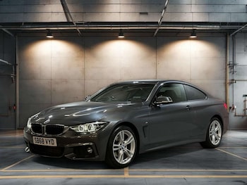 Used BMW 4 Series 2018 for sale - 76830210: Photo