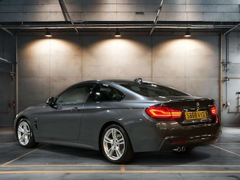 Used BMW 4 Series 2018 for sale - 76830210: Photo