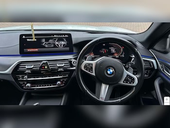 Used BMW 5 Series 2022 for sale - 78992734: Photo