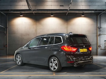 Used BMW 2 Series 2021 for sale - 77047457: Photo