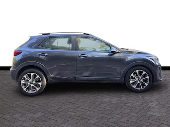 Used Kia Stonic 2018 for sale - 79481689: Photo