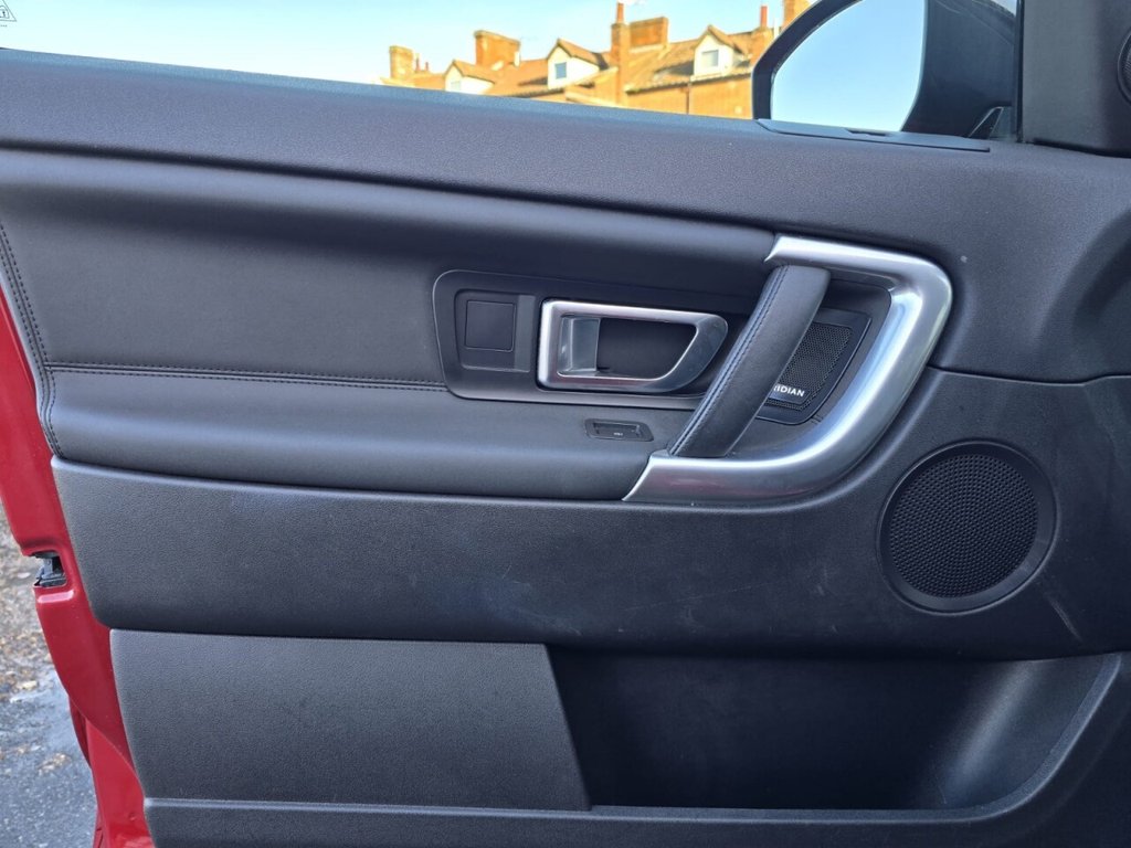 Used Land Rover Discovery Sport 2018 for sale - 78078088: Photo 32