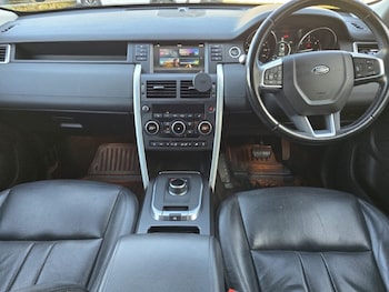 Used Land Rover Discovery Sport 2018 for sale - 78078088: Photo