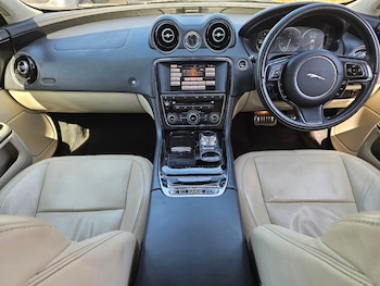 Used Jaguar XJ 2014 for sale - 79409135: Photo