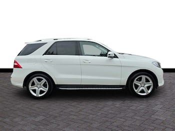 Used Mercedes-Benz M Class 2015 for sale - 79843029: Photo