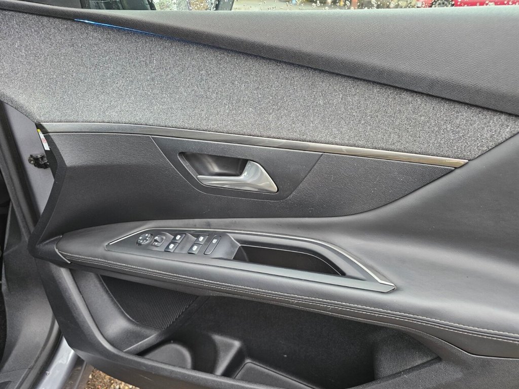 Used Peugeot 3008 2017 for sale - 78078093: Photo 11