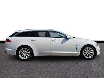Used Jaguar XF 2014 for sale - 78996527: Photo