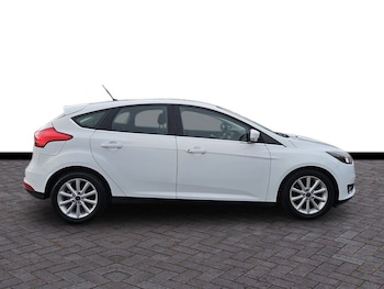 Used Ford Focus 2016 for sale - 78078101: Photo