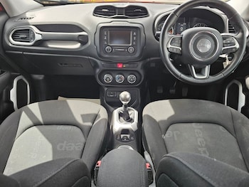 Used Jeep Renegade 2015 for sale - 78863818: Photo
