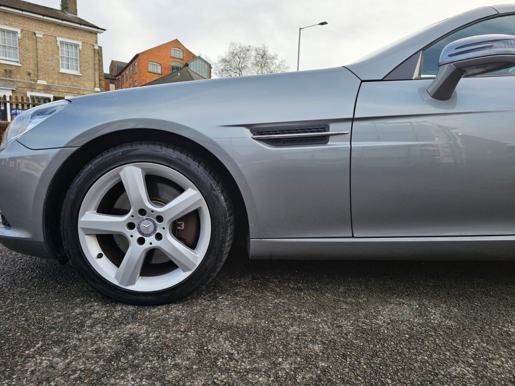 Used Mercedes-Benz SLK 2014 for sale - 78078124: Photo 32