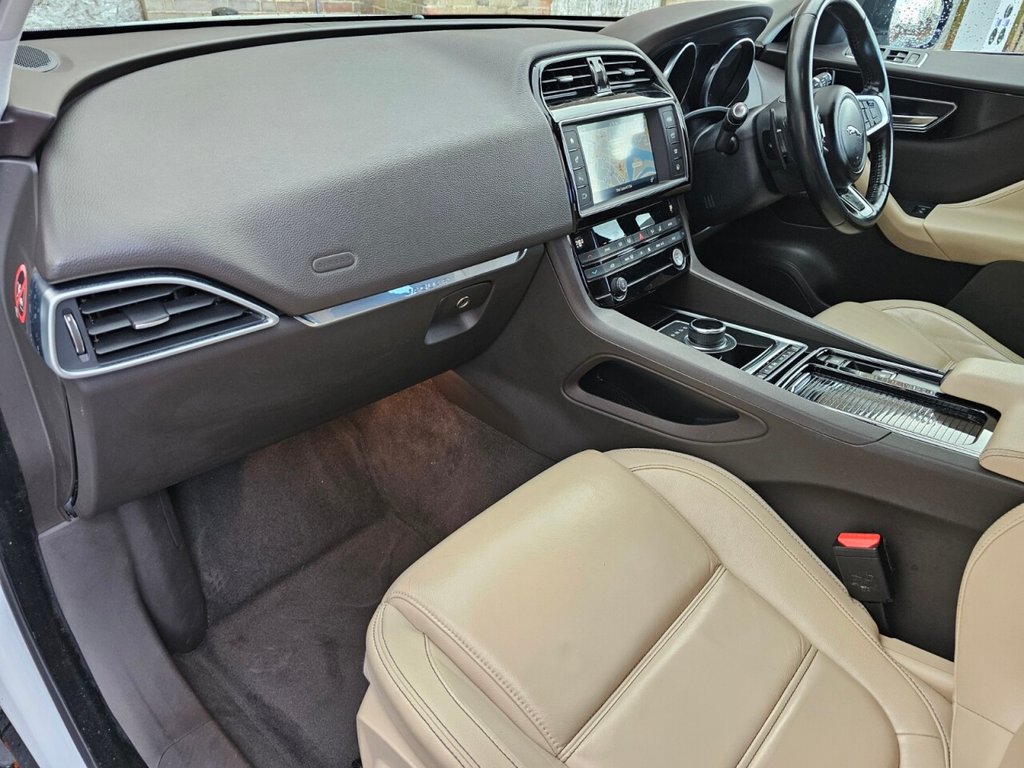 Used Jaguar F-Pace 2017 for sale - 78078122: Photo 33