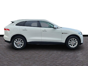 Used Jaguar F-Pace 2017 for sale - 78078122: Photo