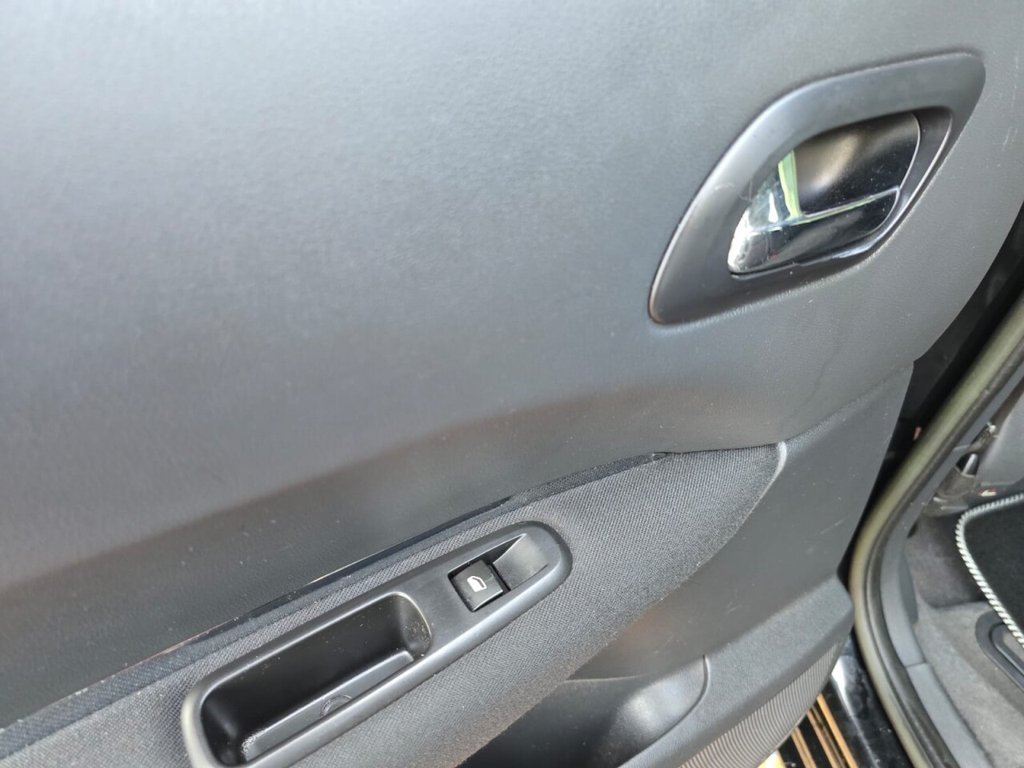 Used Peugeot 5008 2014 for sale - 78078094: Photo 30