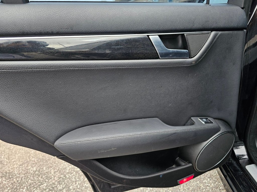 Used Mercedes-Benz C Class 2011 for sale - 78078089: Photo 30