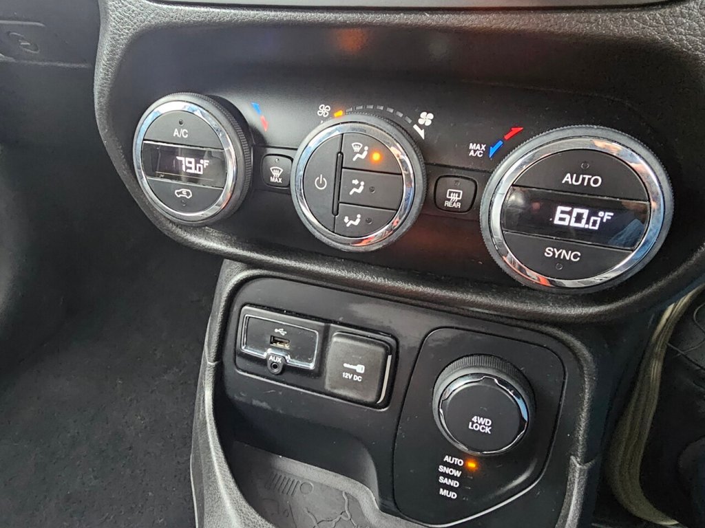 Used Jeep Renegade 2015 for sale - 78078123: Photo 18