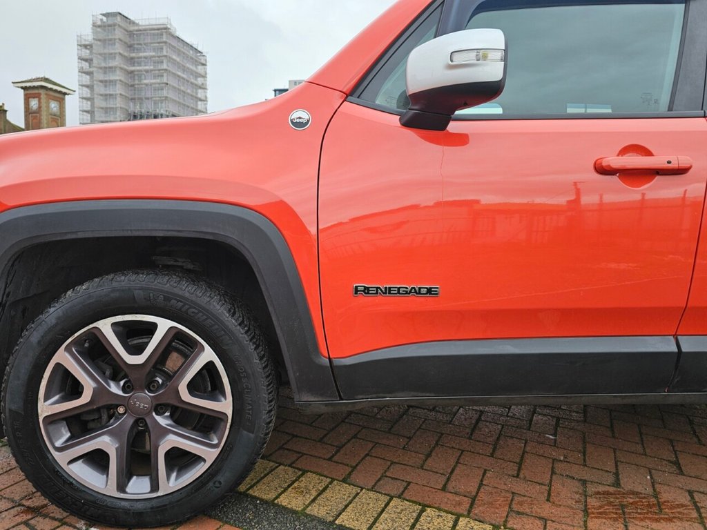 Used Jeep Renegade 2015 for sale - 78078123: Photo 43
