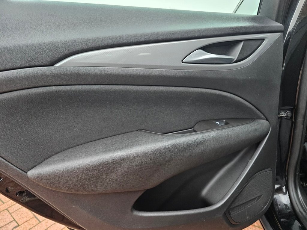 Used Vauxhall Insignia 2018 for sale - 78078111: Photo 24