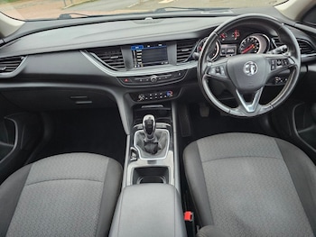 Used Vauxhall Insignia 2018 for sale - 78078111: Photo