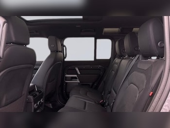 Used Land Rover Defender 110 2023 for sale - 75745193: Photo