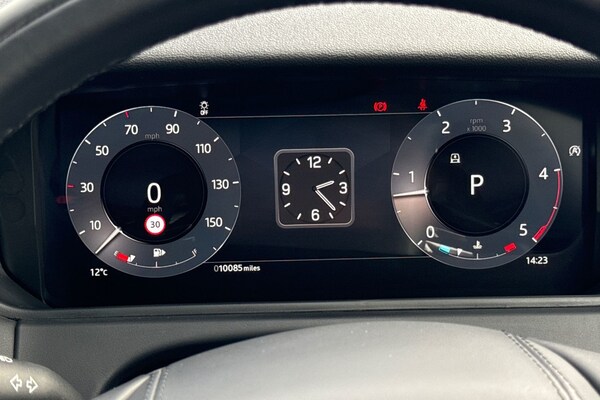 Used Land Rover Range Rover Velar 2024 for sale - 76220185: Photo 17