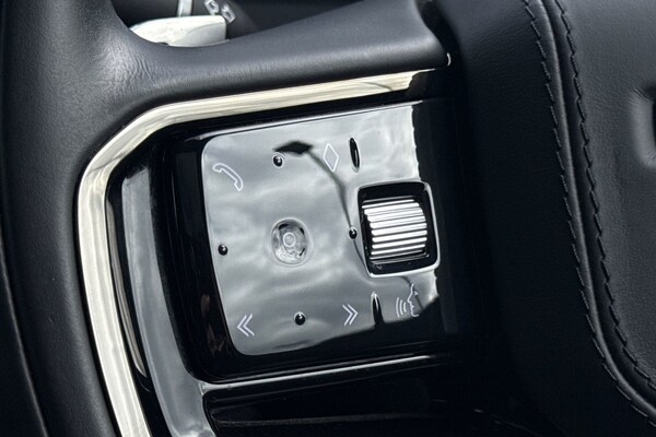 Used Land Rover Range Rover Velar 2024 for sale - 76220185: Photo 38