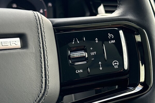 Used Land Rover Range Rover Velar 2024 for sale - 76220185: Photo 39