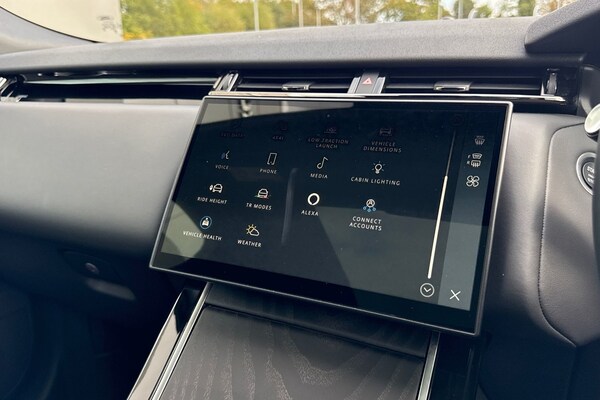 Used Land Rover Range Rover Velar 2024 for sale - 76220185: Photo 43