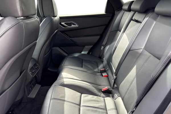 Used Land Rover Range Rover Velar 2024 for sale - 76220185: Photo 4