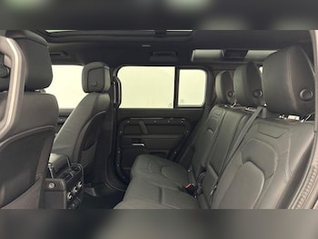 Used Land Rover Defender 2025 for sale - 77764490: Photo