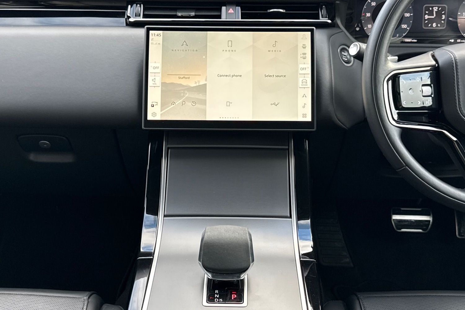 Used Land Rover Range Rover Velar 2024 for sale - 76670330: Photo 15