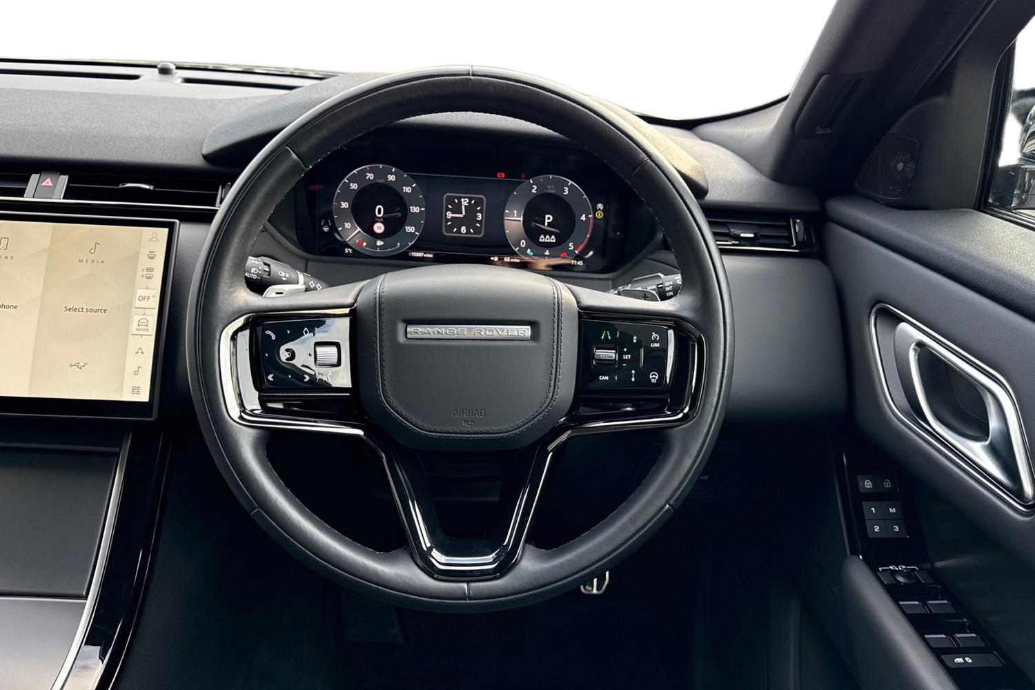 Used Land Rover Range Rover Velar 2024 for sale - 76670330: Photo 16