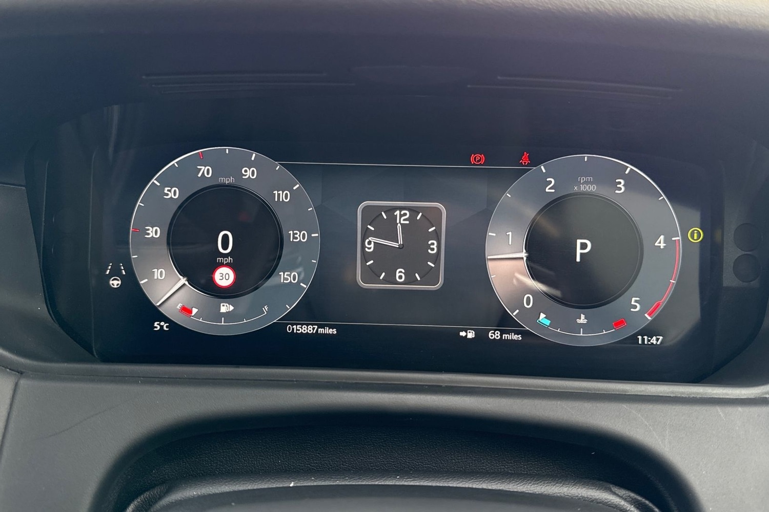 Used Land Rover Range Rover Velar 2024 for sale - 76670330: Photo 17