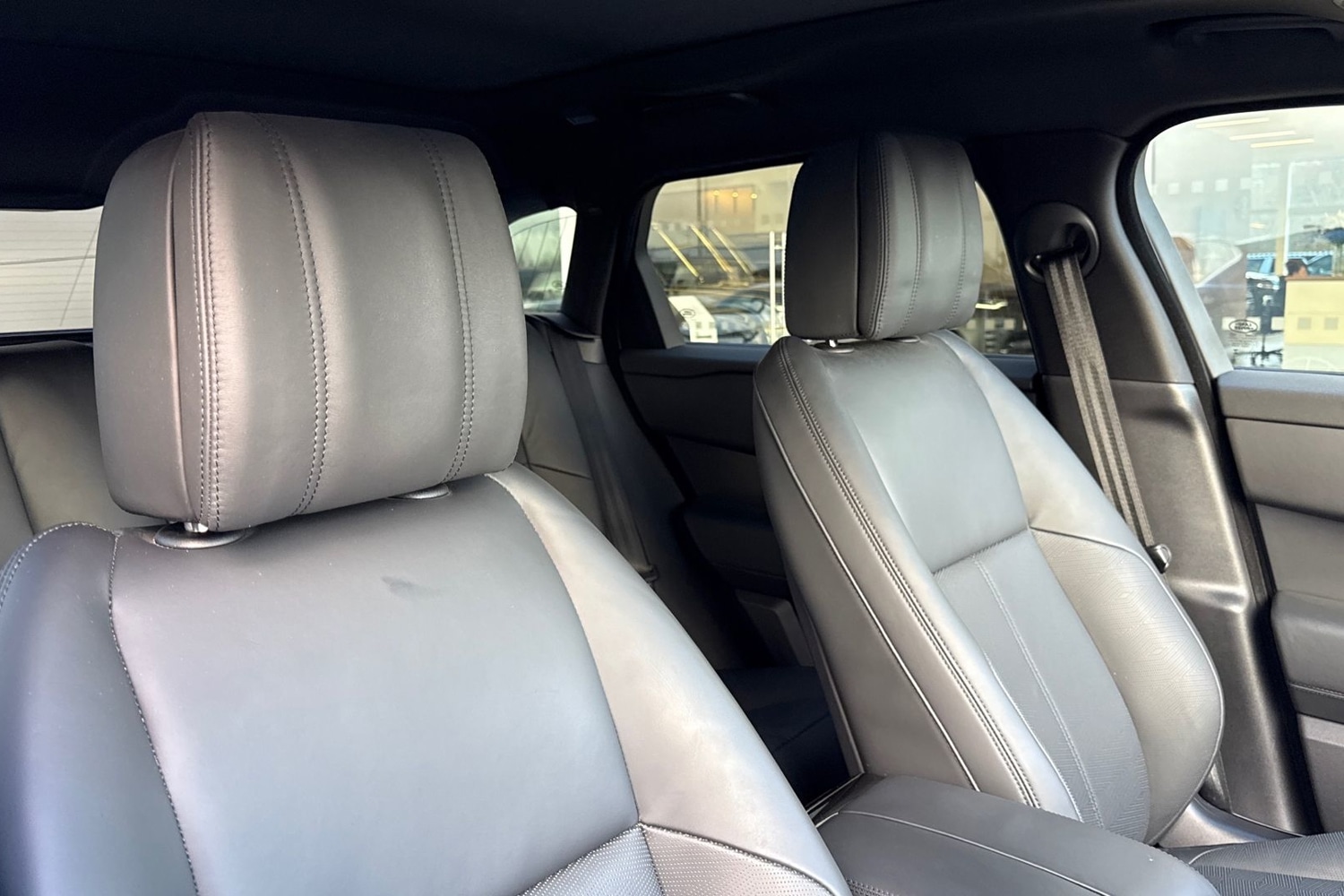 Used Land Rover Range Rover Velar 2024 for sale - 76670330: Photo 22