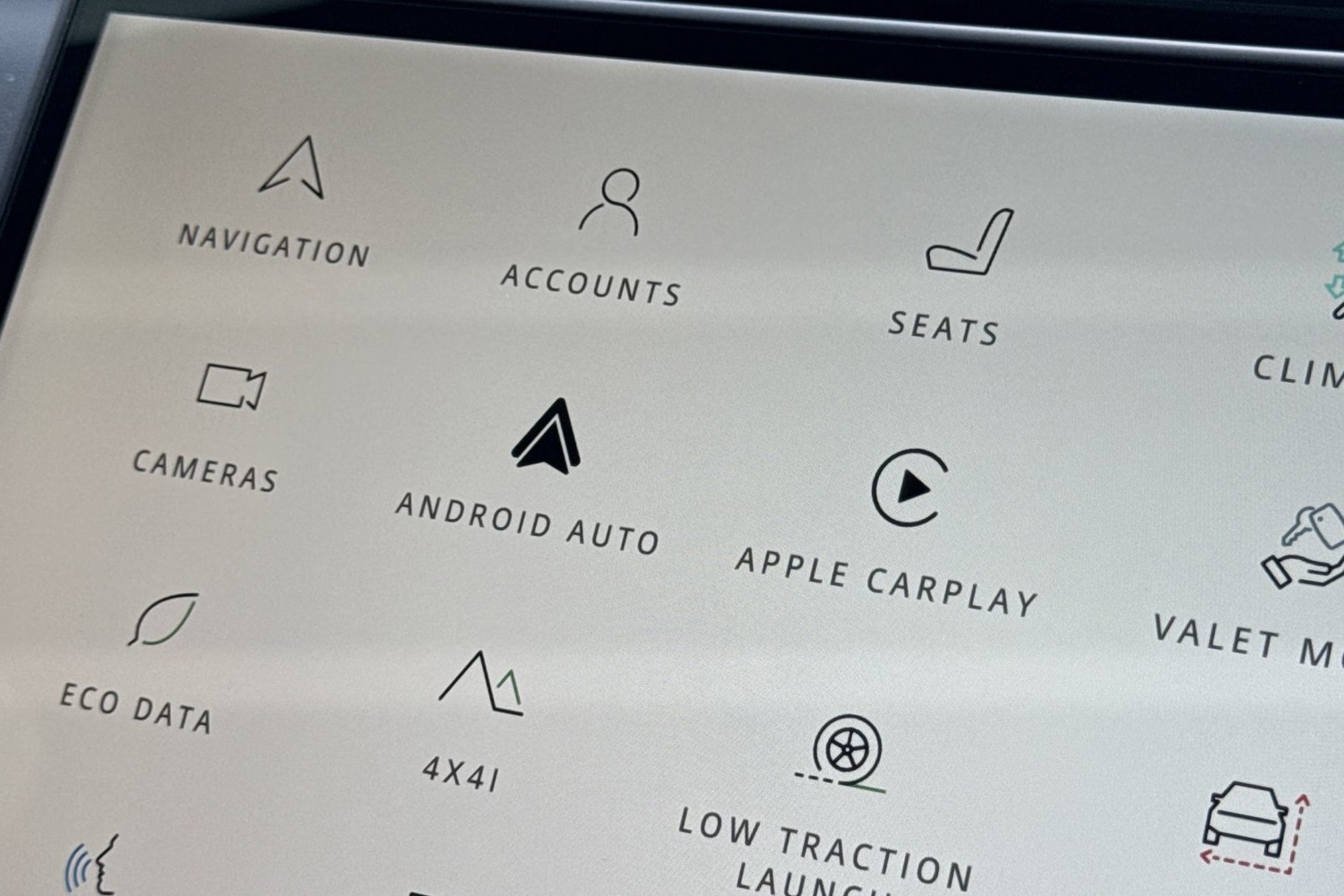 Used Land Rover Range Rover Velar 2024 for sale - 76670330: Photo 37