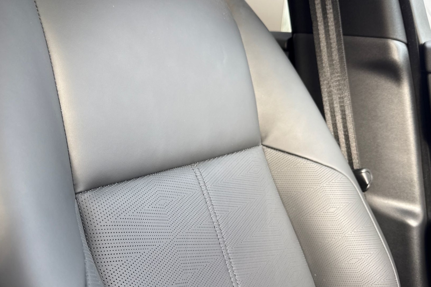 Used Land Rover Range Rover Velar 2024 for sale - 76670330: Photo 49