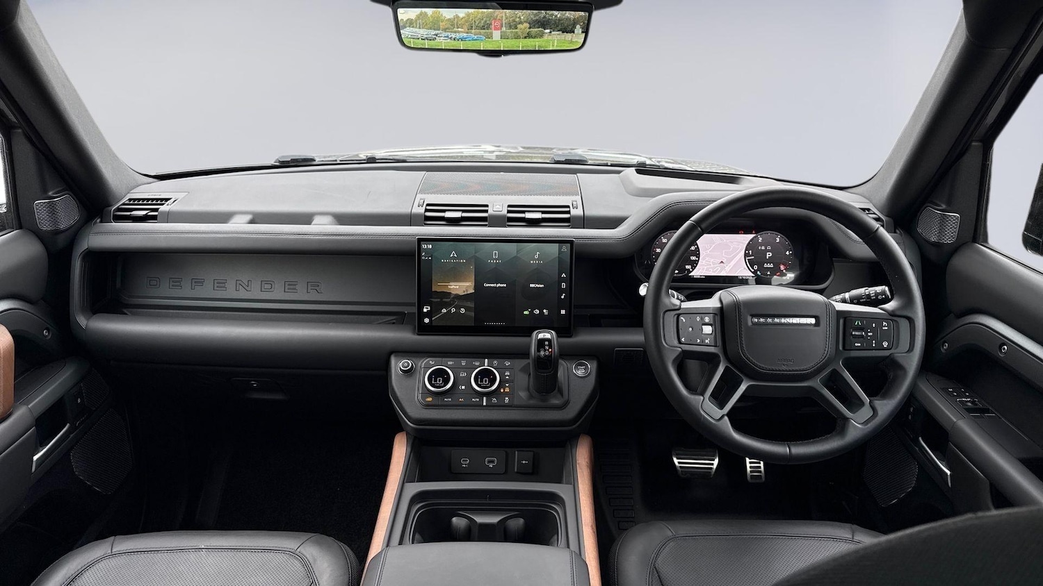 Used Land Rover Defender 90 2024 for sale - 76985249: Photo 10