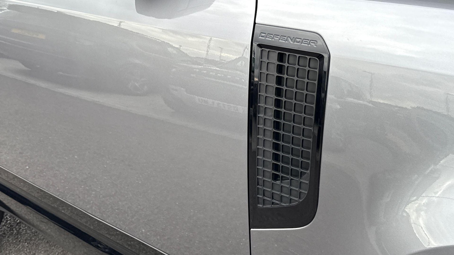 Used Land Rover Defender 90 2024 for sale - 76985249: Photo 29