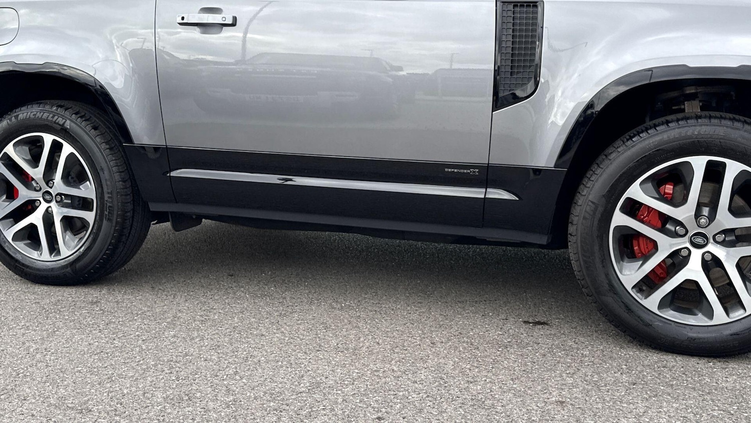 Used Land Rover Defender 90 2024 for sale - 76985249: Photo 39