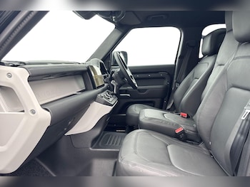 Used Land Rover Defender 110 2025 for sale - 75524959: Photo