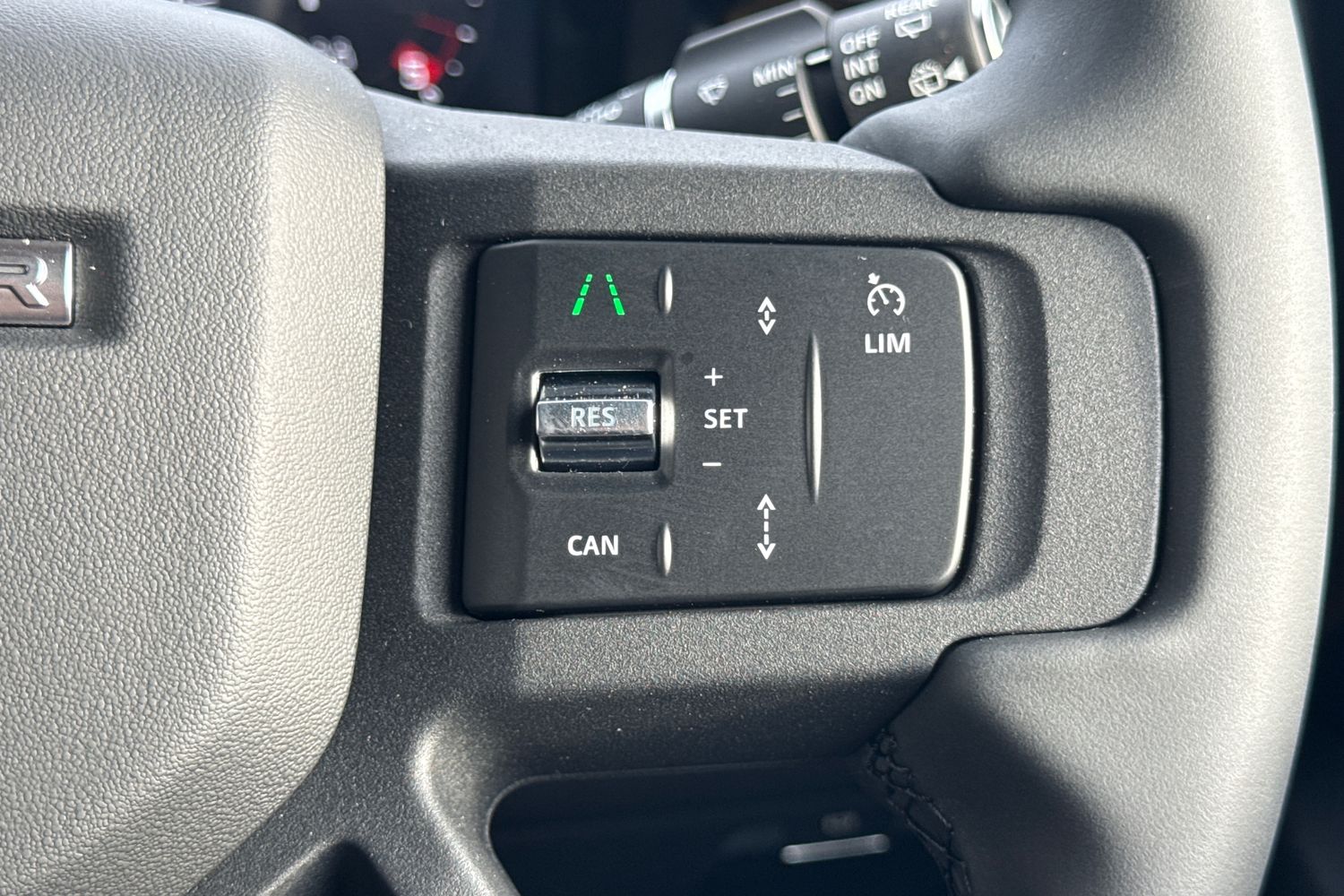 Used Land Rover Defender 110 2026 for sale - 77187300: Photo 18