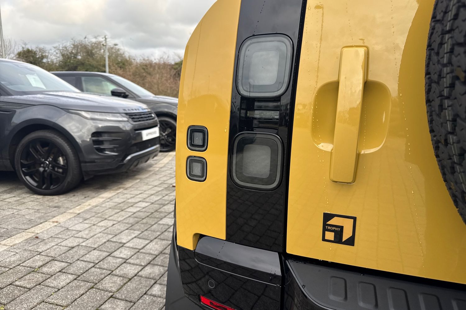 Used Land Rover Defender 110 2026 for sale - 77187300: Photo 22