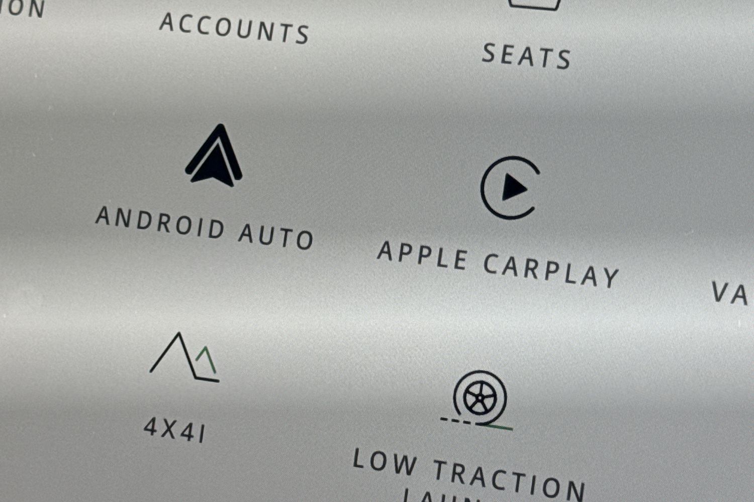 Used Land Rover Defender 110 2026 for sale - 77187300: Photo 32