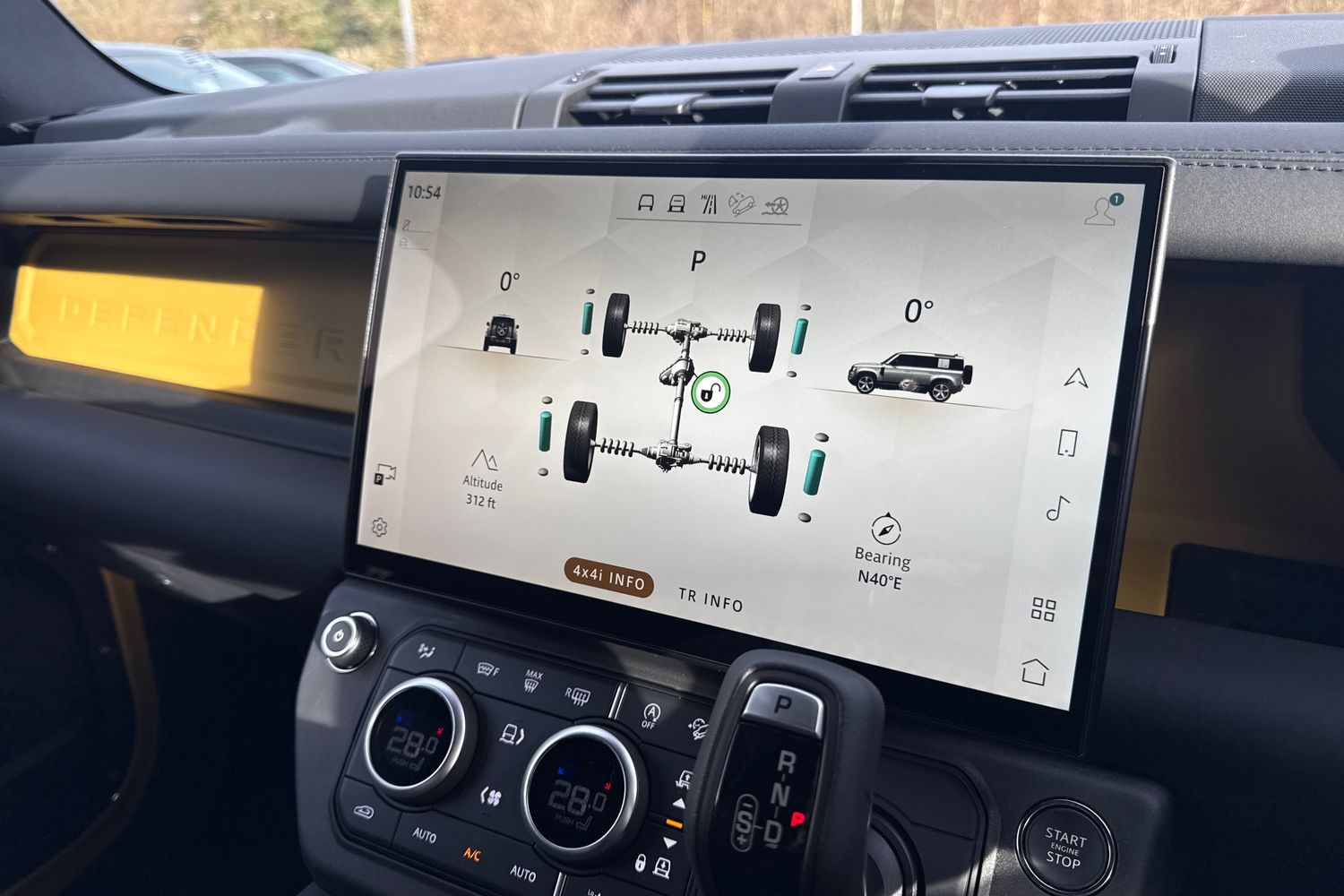 Used Land Rover Defender 110 2026 for sale - 77187300: Photo 34